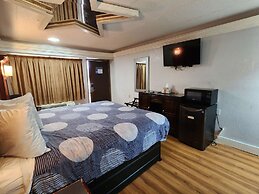Americas Best Value Inn & Suites Little Rock at Scott Hamilton Dr