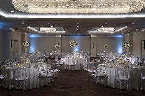 The Baronette Renaissance Detroit-Novi Hotel