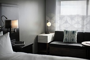 The Baronette Renaissance Detroit-Novi Hotel