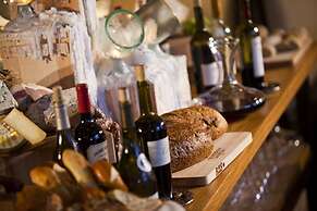 The Baronette Renaissance Detroit-Novi Hotel