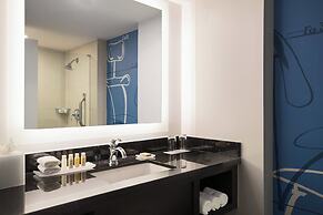 The Baronette Renaissance Detroit-Novi Hotel