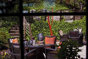 The Baronette Renaissance Detroit-Novi Hotel