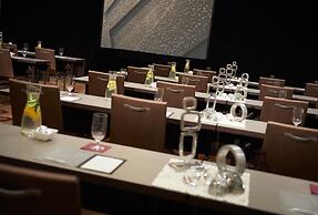 The Baronette Renaissance Detroit-Novi Hotel