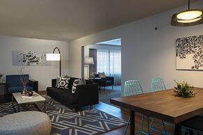 The Baronette Renaissance Detroit-Novi Hotel