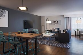 The Baronette Renaissance Detroit-Novi Hotel