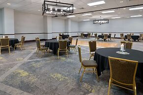 Embassy Suites by Hilton Dallas Park Central Area