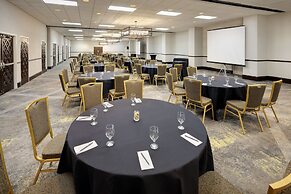 Embassy Suites by Hilton Dallas Park Central Area