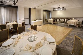 Embassy Suites by Hilton Dallas Park Central Area