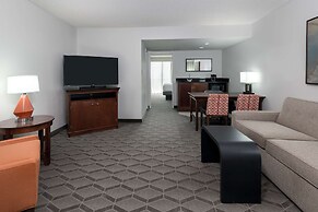 Embassy Suites by Hilton Dallas Park Central Area