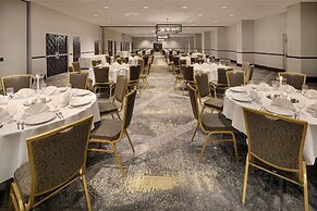 Embassy Suites by Hilton Dallas Park Central Area