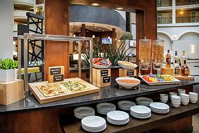 Embassy Suites by Hilton Dallas Park Central Area