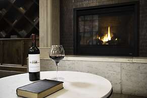 Hotel Indigo Baltimore Downtown by IHG