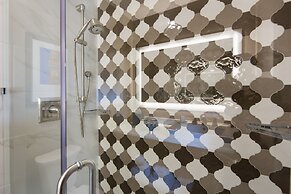 Hotel Indigo Baltimore Downtown by IHG