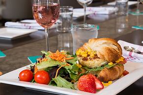 Hotel Indigo Baltimore Downtown by IHG