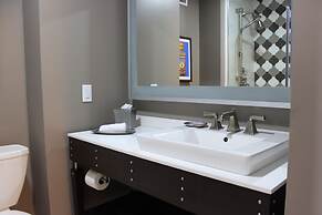 Hotel Indigo Baltimore Downtown by IHG