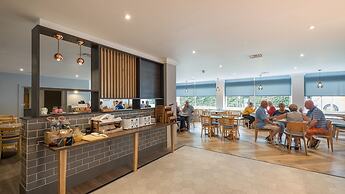 Holiday Inn Swindon by IHG