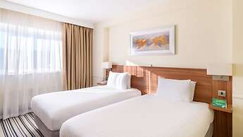 Holiday Inn Swindon by IHG