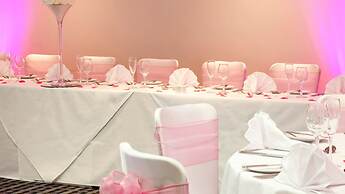 Holiday Inn Swindon by IHG