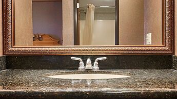 Best Western Plus Dockside Waterfront Inn