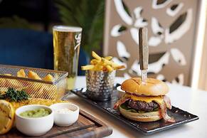 The Clermont London, Victoria