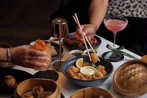 The Clermont London, Victoria