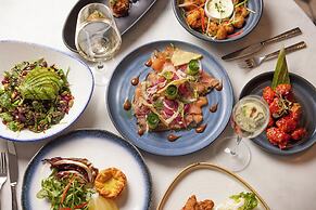 The Clermont London, Victoria