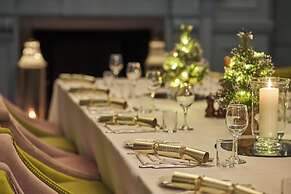 The Clermont London, Victoria