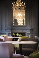 The Clermont London, Victoria