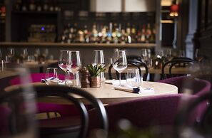 The Clermont London, Victoria