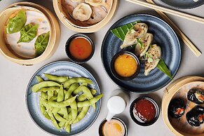 The Clermont London, Victoria