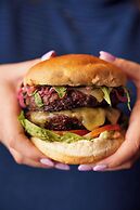 The Clermont London, Victoria