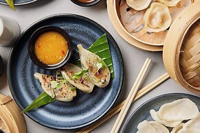 The Clermont London, Victoria