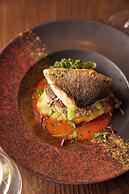 The Clermont London, Victoria