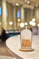 The Clermont London, Victoria