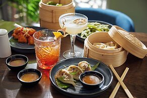 The Clermont London, Victoria