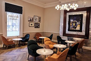 The Clermont London, Victoria
