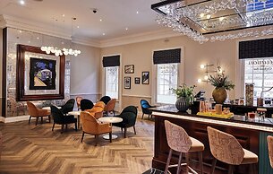 The Clermont London, Victoria