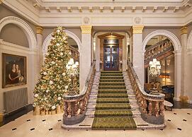 The Clermont London, Victoria