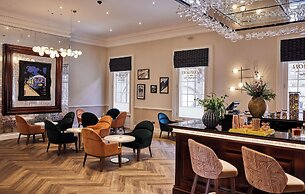 The Clermont London, Victoria