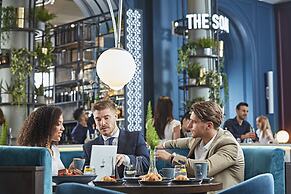 The Clermont London, Victoria