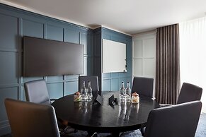 The Clermont London, Victoria