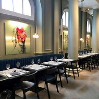 The Clermont London, Victoria