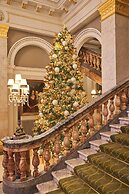 The Clermont London, Victoria