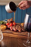 The Clermont London, Victoria