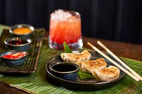 The Clermont London, Victoria