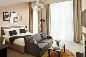 The Clermont London, Victoria
