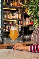 The Clermont London, Victoria