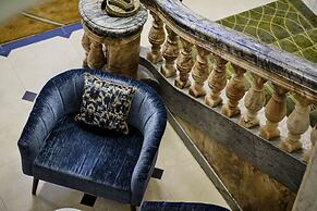 The Clermont London, Victoria