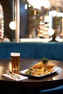 The Clermont London, Victoria