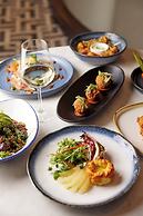 The Clermont London, Victoria